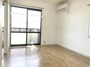 サングリーン A棟【2階】の居間