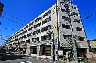 パークリュクス初台【6階】の外観