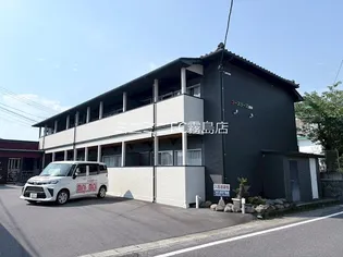 コースリーズ清水【1階】の外観
