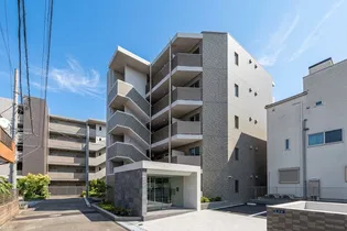 神奈川県川崎市高津区坂戸1【マンション】の外観