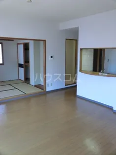 ソシア竜南【1階】の居間