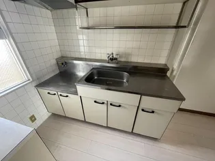 アドニス芝塚【5階】のキッチン