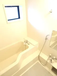 ガーデンコート B【2階】の風呂