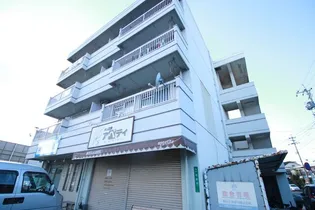 マンションサンハイム【3階】の外観