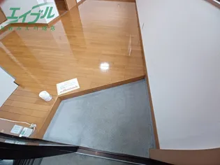 西村ビル【2階】の玄関