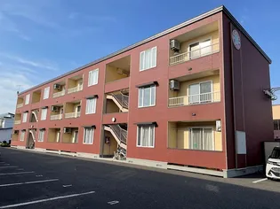 サペリ【2階】の外観