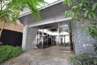 東京都千代田区岩本町2【マンション】の外観