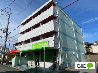 アトレーユネヤ川の画像