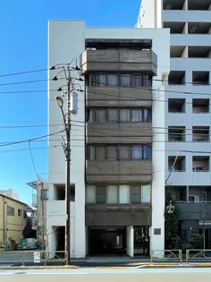 ロイヤル白山【5階】の外観