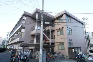 ゴールデンハイツ【3階】の外観