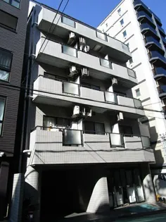 ストーク中村【3階】の外観