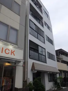 栄芳ビルの画像