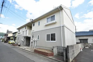 ファミール中村【1階】の外観