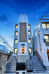 HERME YOYOGI EST【1階】の外観