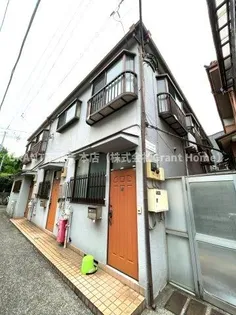 パレーシャル鈴木【2階】の外観