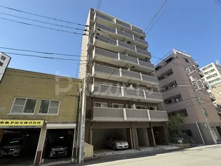 カトルセゾン【4階】の外観