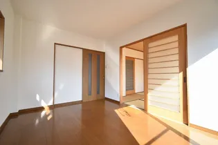 コーポクラール【2階】の居間