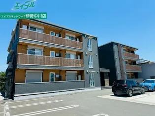 D ROYAL HISAIの画像