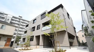 スタジョーネの画像