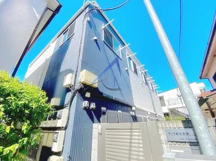 ヴィラ新江古田【2階】の外観