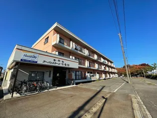 アーバンステージ七番館 駐 車 2 台 込【1階】の外観