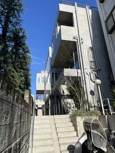 代々木テラスの外観