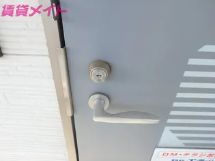 Surplus Green Field【2階】の玄関