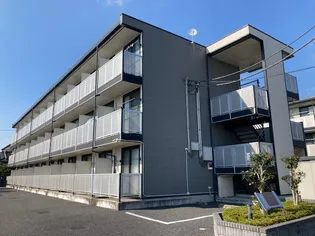 レオパレスクイーンハイツ小山【1階】の外観