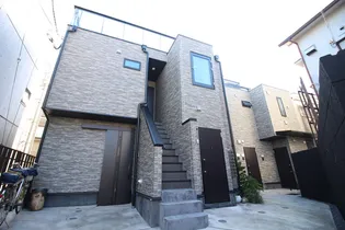 オリーブレジデンス東中野【1階】の外観