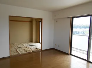 ロータスハウス【2階】の内装