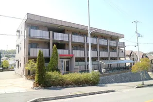 兵庫県三木市緑が丘町西5【アパート】の外観