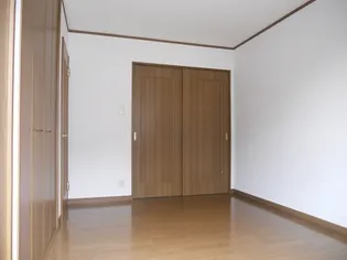 HARBEST・QUALLの内装