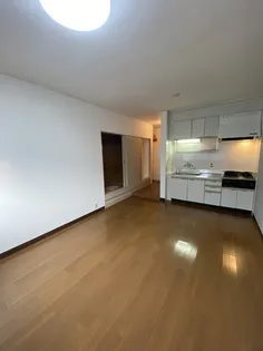 日生住吉コープ【4階】の居間