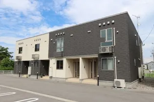 新潟県村上市杉原【アパート】の外観