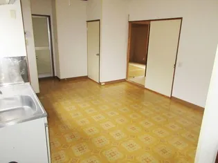 小菊荘【2階】の居間