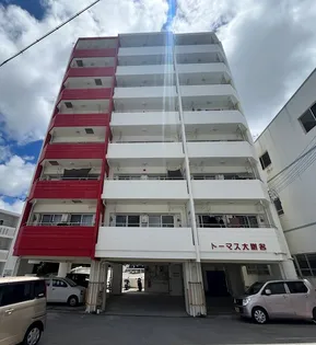 トーマス大謝名【8階】の外観