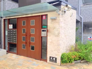 プレサント【3階】の外観