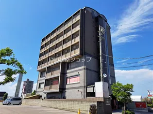 アルファビル【4階】の外観