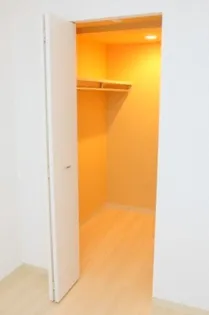 ラフィナート豊平公園【4階】の内装