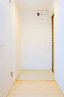 ラフィナート豊平公園【4階】の玄関