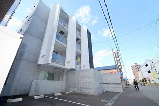 ラフィナート豊平公園【4階】の外観