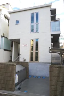 アベニュー南浦和【1階】の外観