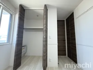 ロイヤルサンB【2階】の内装