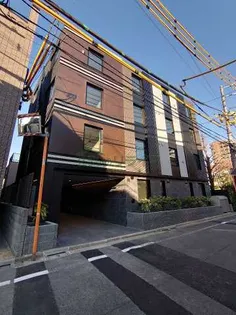 グランピア四谷【1階】の外観