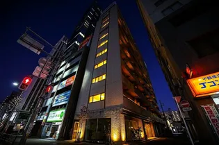 東京都新宿区西新宿8【マンション】の外観