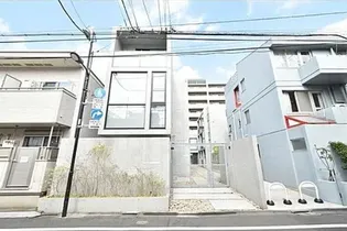 東京都新宿区西早稲田3【マンション】の外観