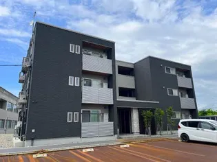 新潟県長岡市学校町3【アパート】の外観