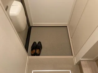 ちぐら【1階】の玄関