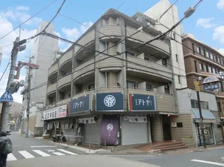 メゾングランドール【2階】の外観