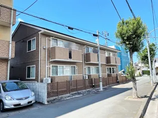 ファミーユ あずま【2階】の外観